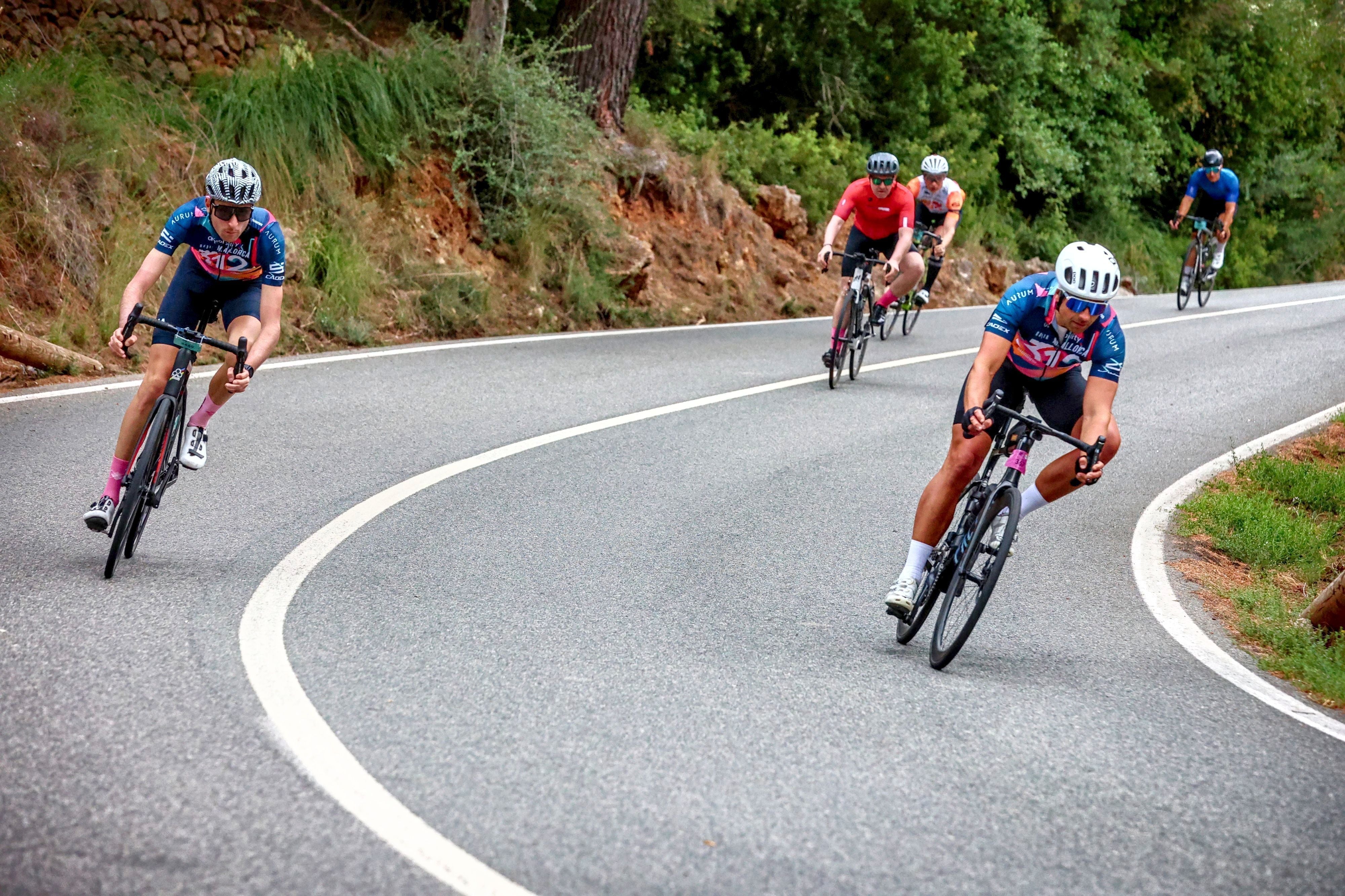 Master the Mountain: How to Descend Faster and Safer on a Road Bike ...